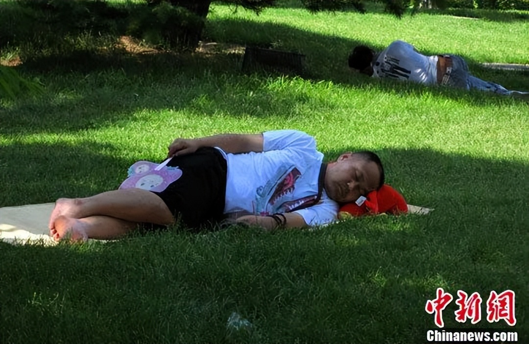 熬夜看世界杯的最佳休息方式,世界杯熬夜看球必备