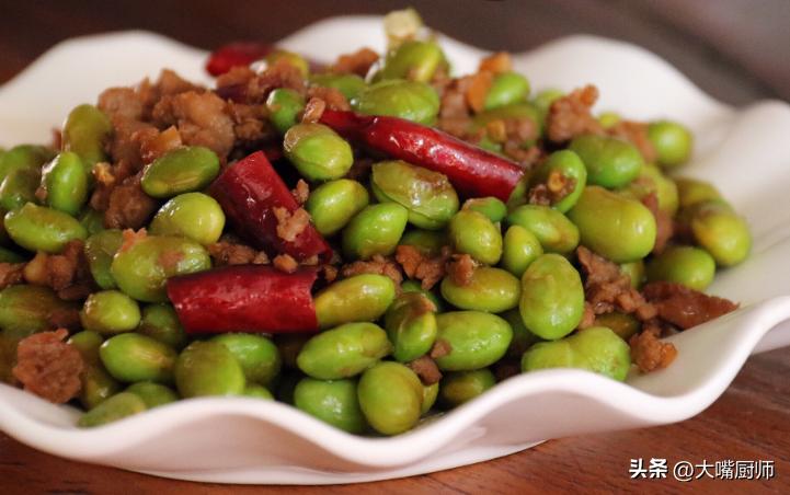 哪些食物补钙中老年吃最好,老人常吃这3种菜可补钙