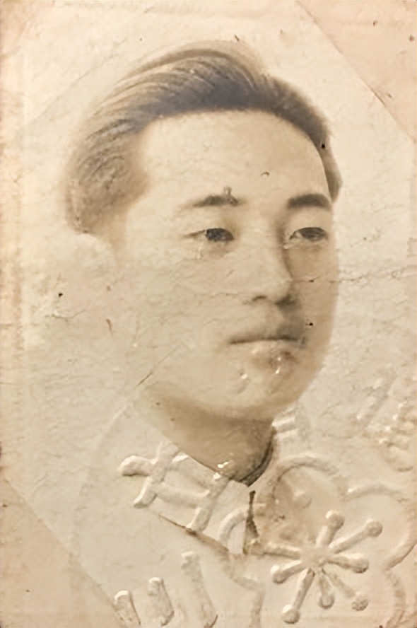 铁 路 情 缘 作者：铁二代 卢州