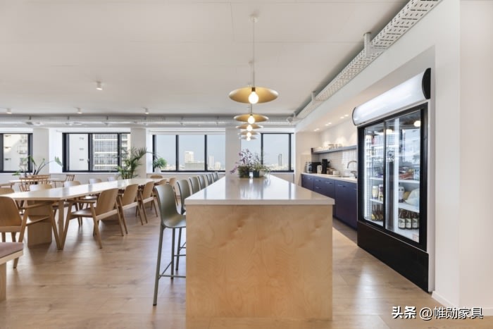 WESOME丨600㎡科技公司办公室设计—办公家具工程配套案例