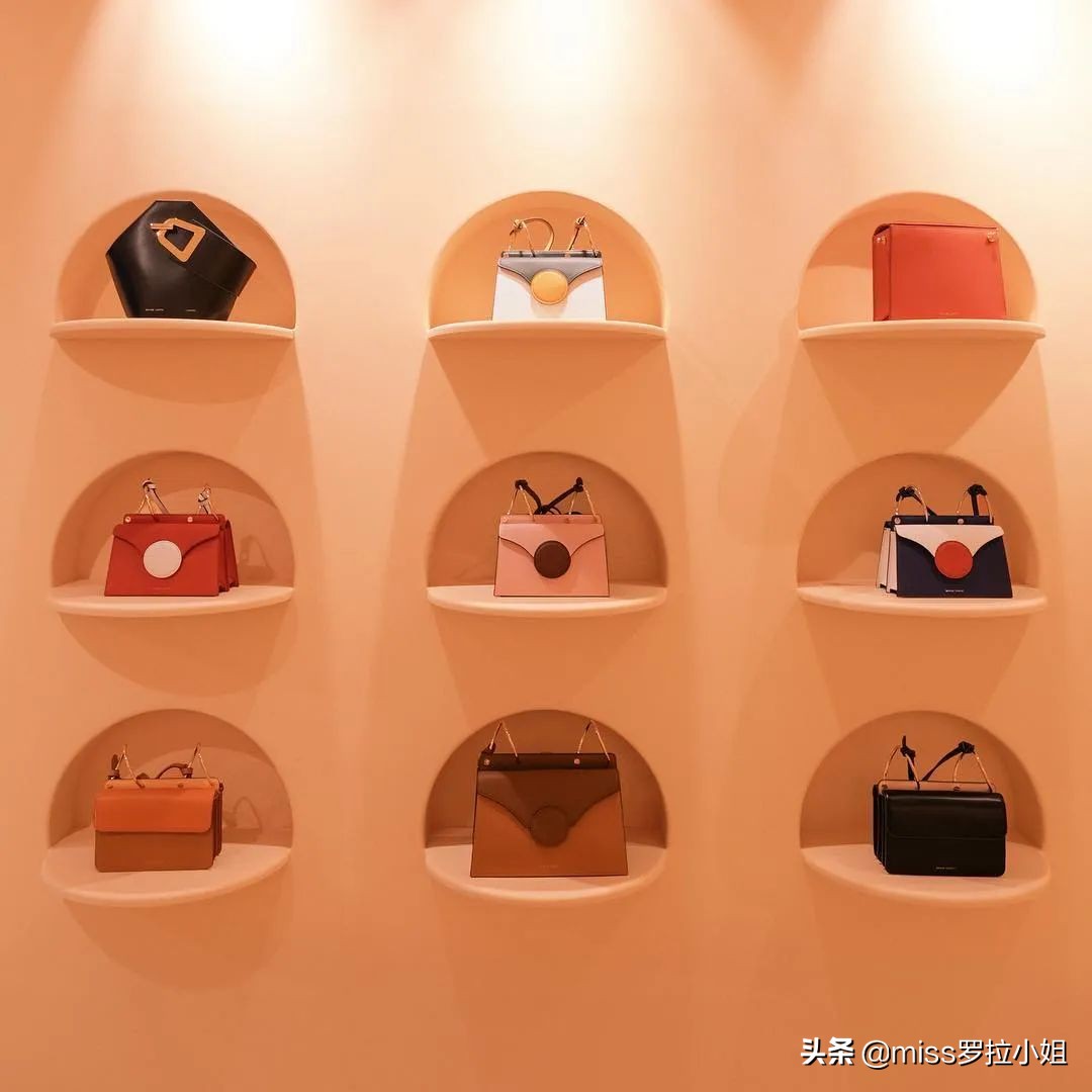 袁咏仪买名牌包包,袁咏仪同款小包