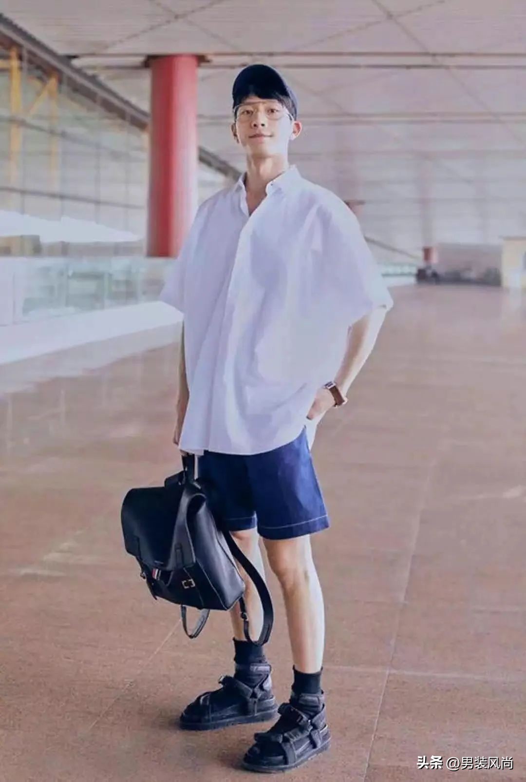 男士夏季如何穿搭显得干净有气质,男士夏季简单高级的穿搭