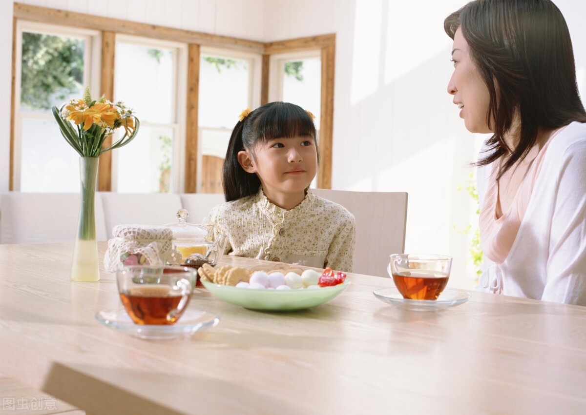 小学生上课爱说话怎么办,小学生上课总爱插话怎么管教