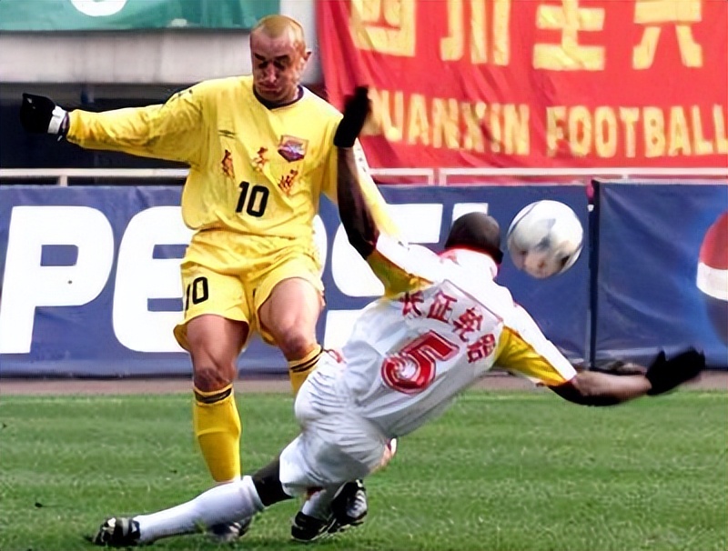 魏群四川全兴,魏群以前全兴队几号