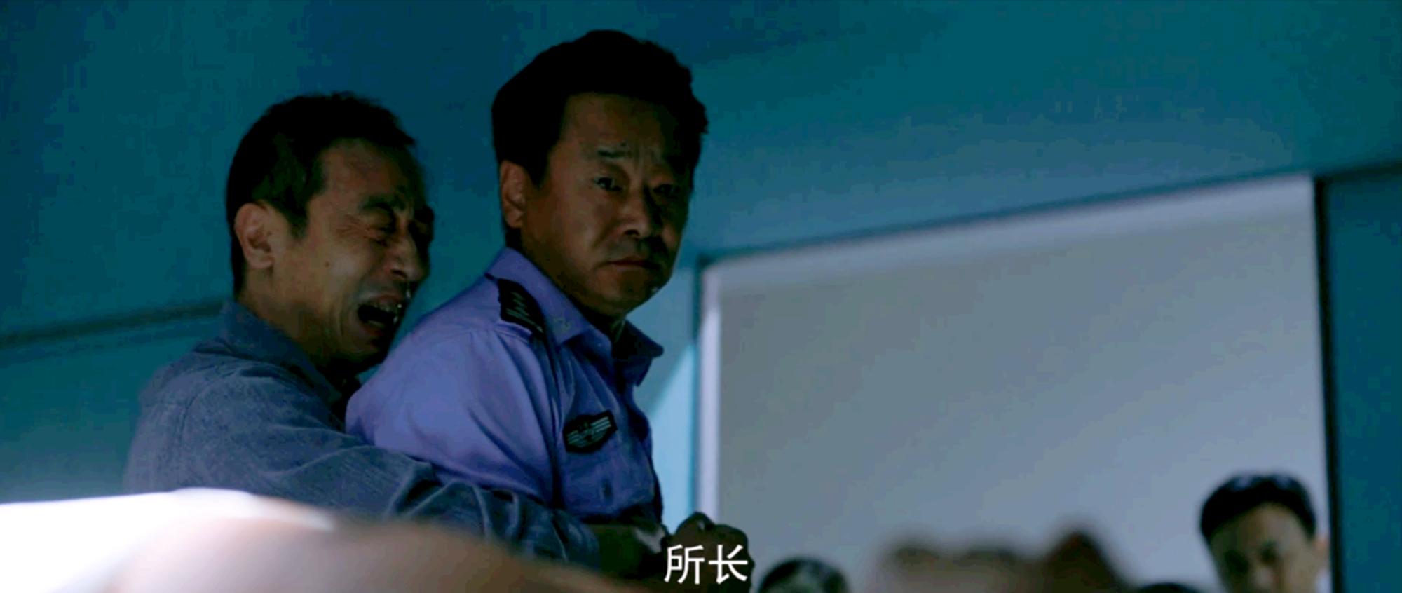 赵丽颖雷佳音白玉兰霸气片段,赵丽颖插兜名场面