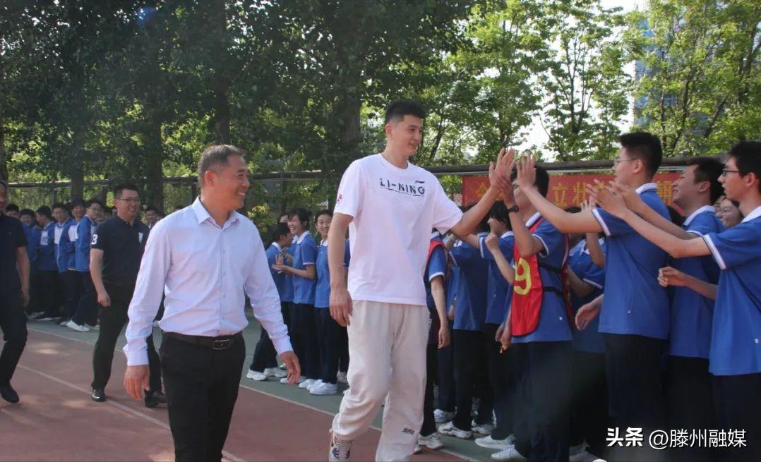 俞长栋重回母校,俞长栋枣庄