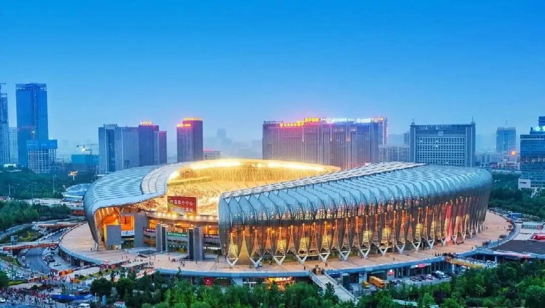 济南奥林匹克中心在哪,济南奥林匹克体育馆视角