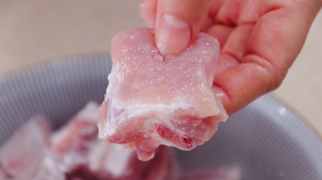 天气太冷了不想做饭,冷菜版糖醋排骨应该不需要加热吧