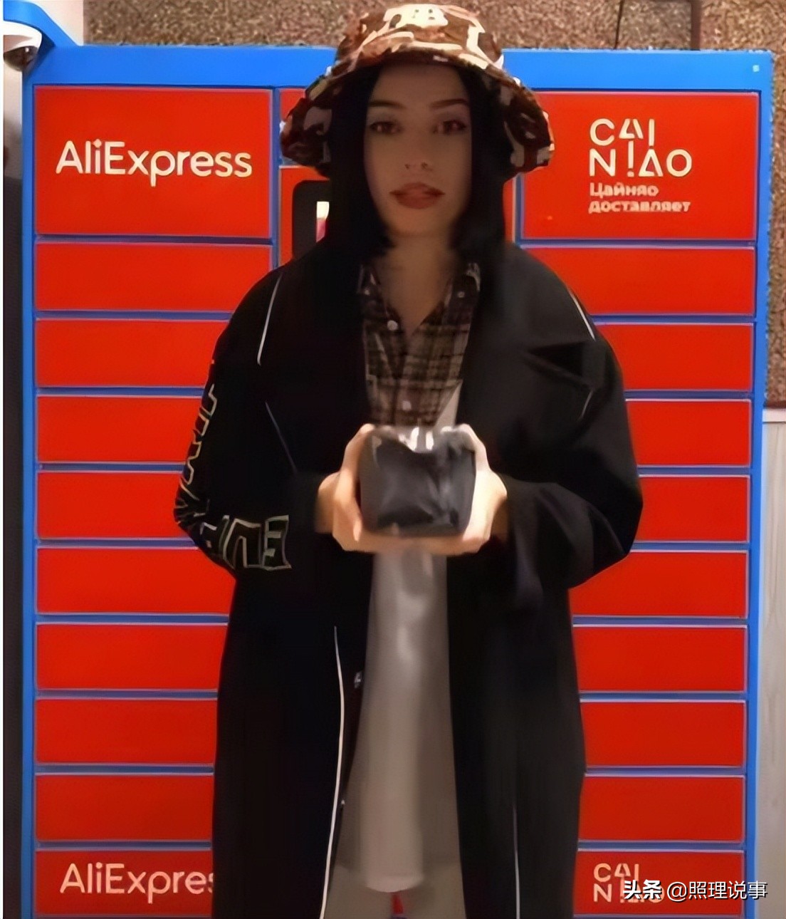 连夜抢中国货,美国人买走3300亿,国内京东唯品会上国产也卖爆