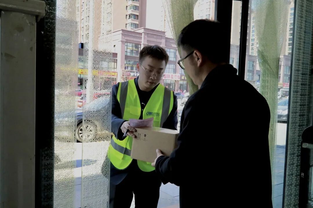 快递是用火车送的吗,火车送快递吗