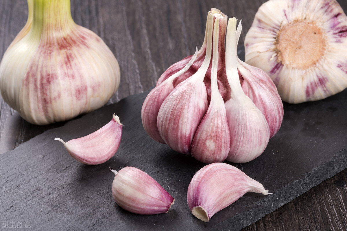 腊八节的腊八蒜怎么弄,冬季如何做好腊八蒜