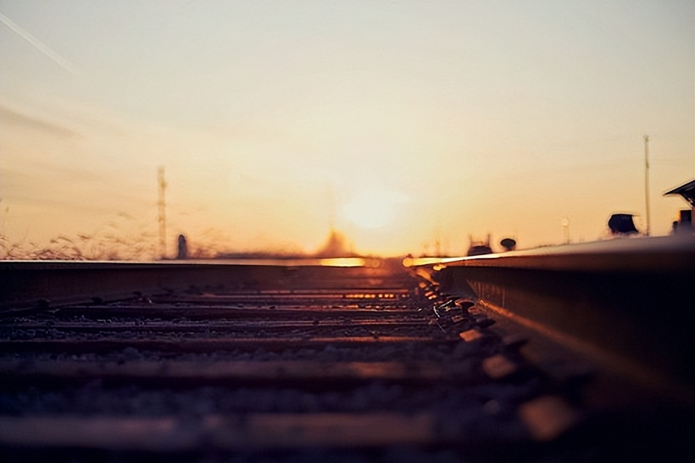 朋友圈早上最打动人心的问候语,朋友圈早安的暖心句子