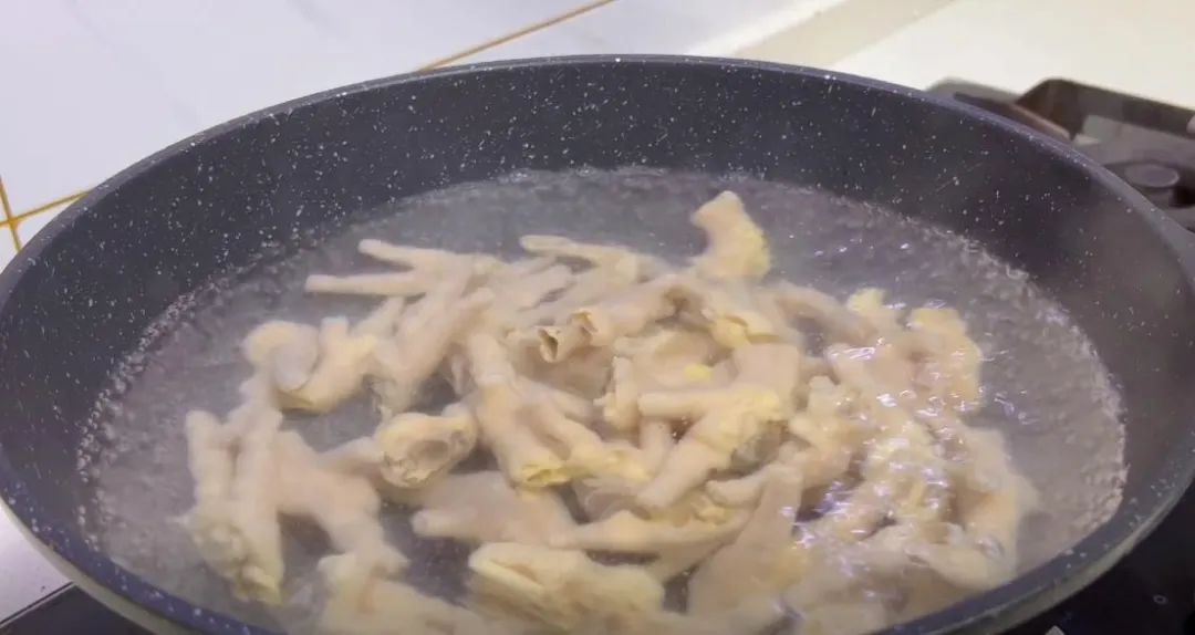 40岁以上的女人吃什么胶原蛋白好,吃什么样的胶原蛋白能让皮肤饱满