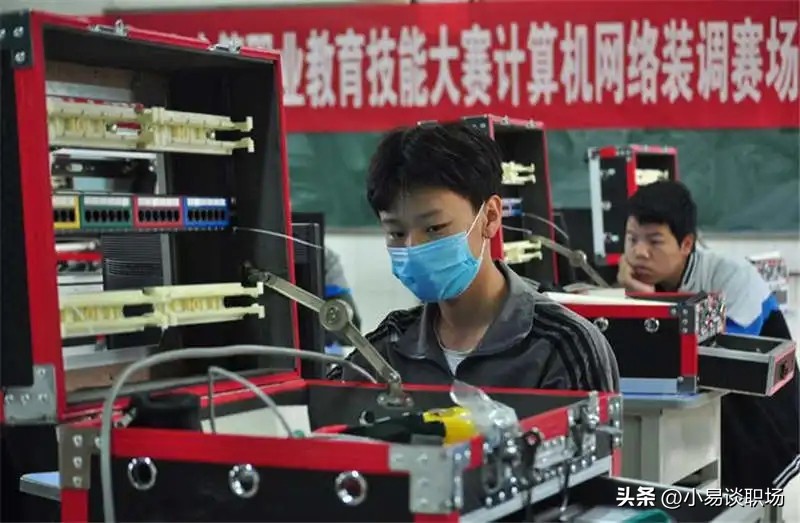 专科生就业率高过本科,专科生就业率为什么这么高