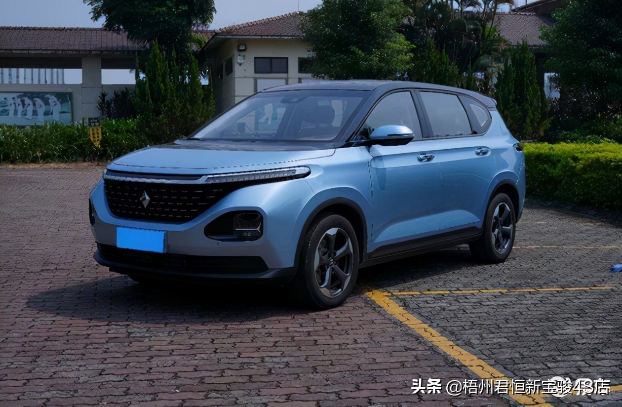 新宝骏rm-5七座手动挡低配价格,新宝骏rm-5最高配有什么配置