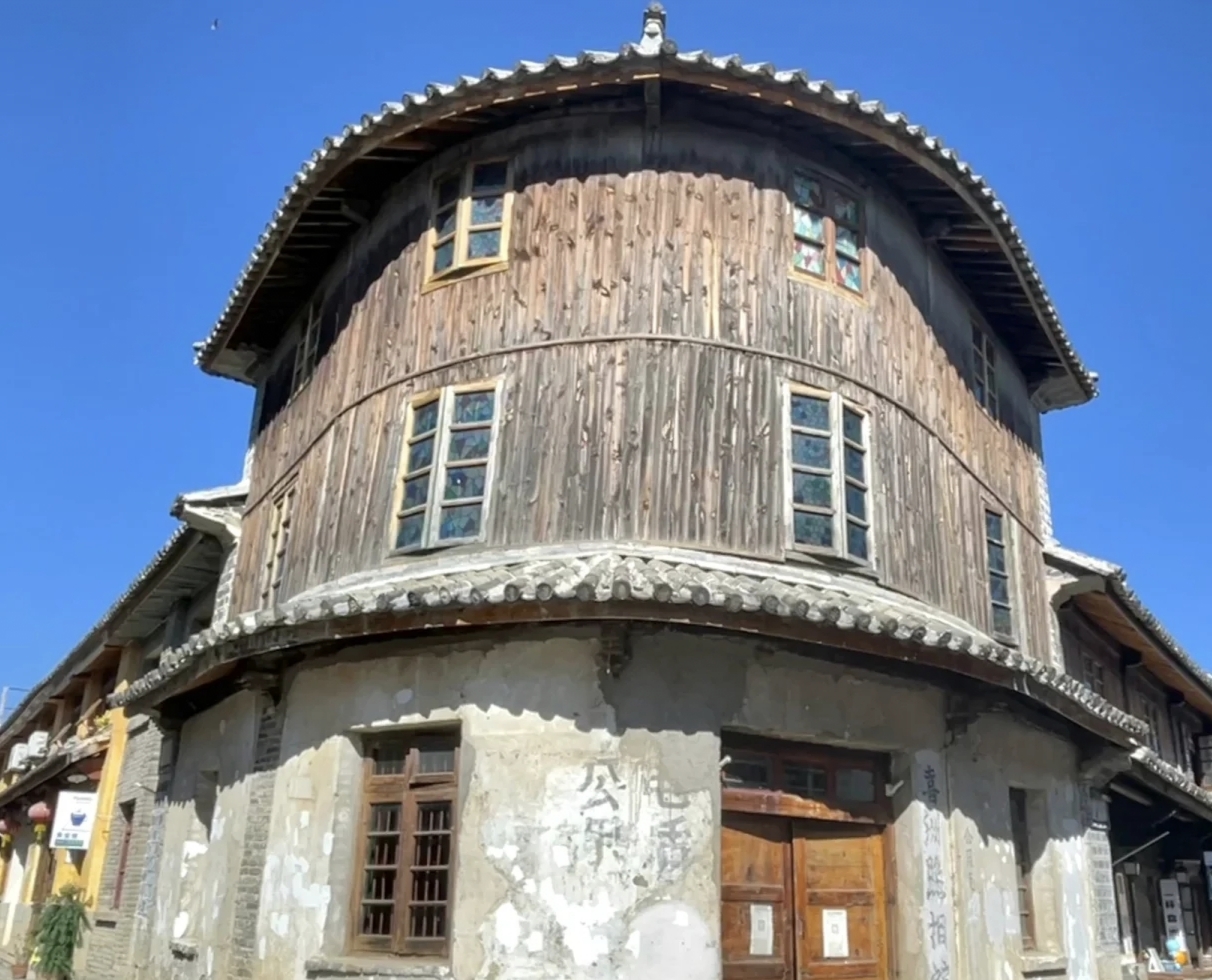 云南月租1000以内的旅居点,云南哪个古镇最适合旅居