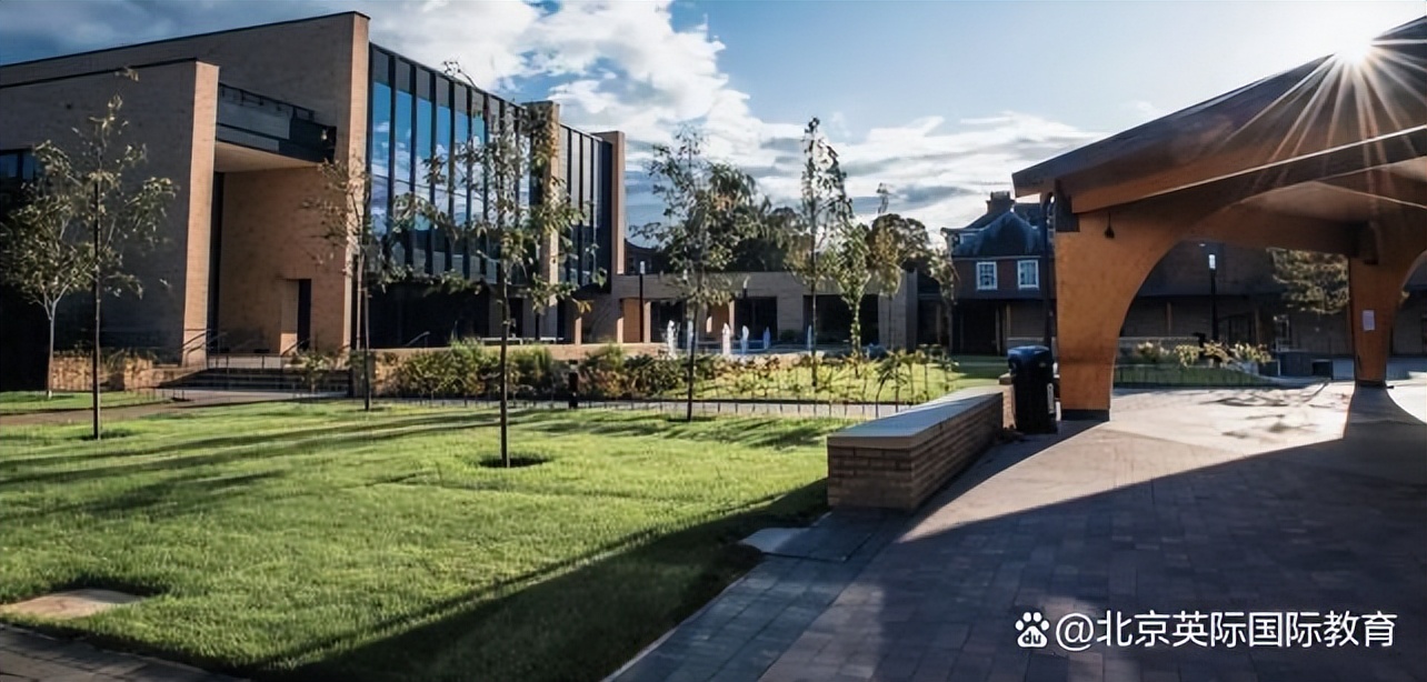 诺丁汉大学排名全英前十的专业,诺丁汉大学哪个专业比较好