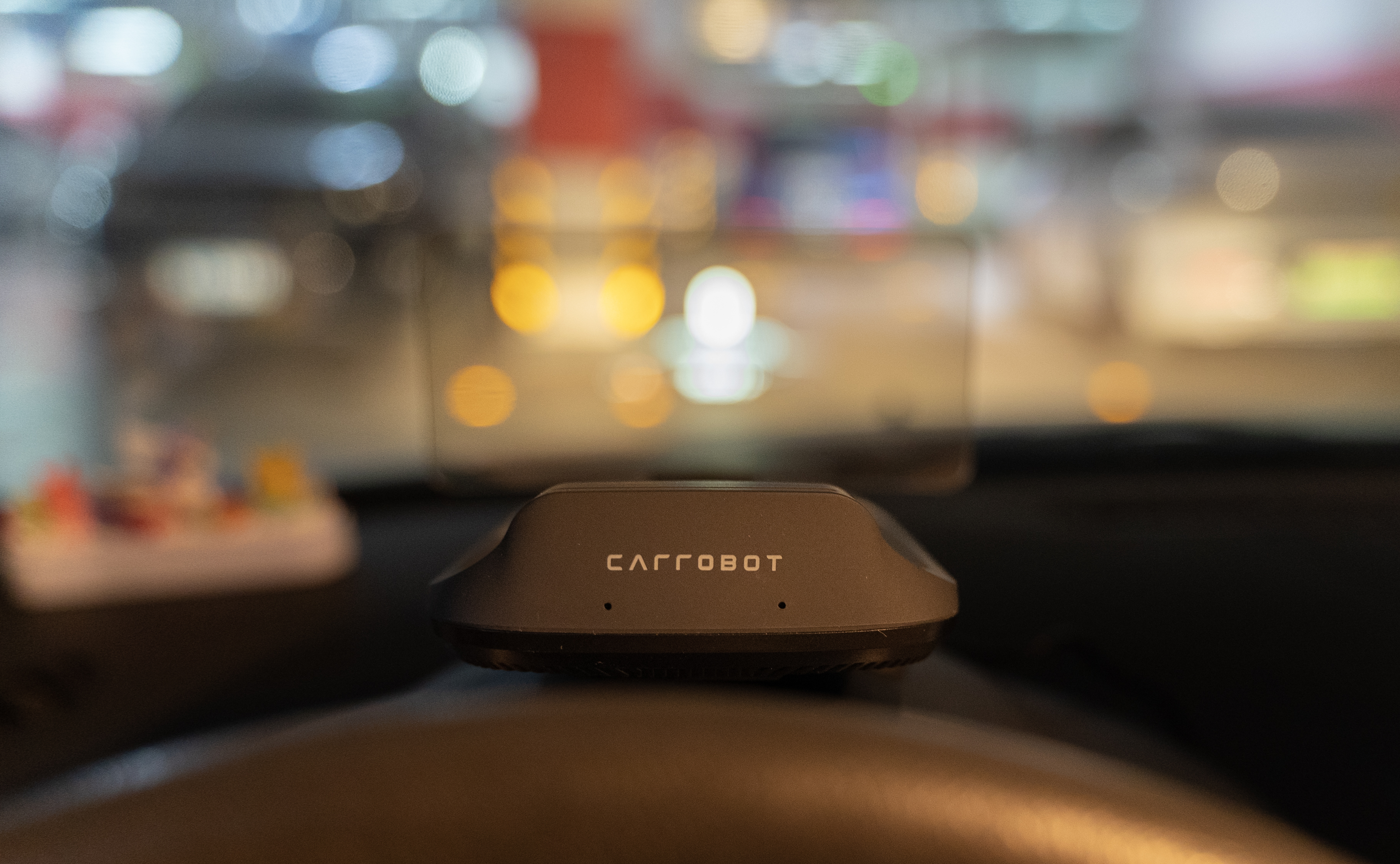 第三方车辆平视显示系统（HUD）车萝卜智炫版体验，有用但是不多