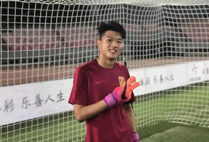 01国青阵型,国奥国青最新消息