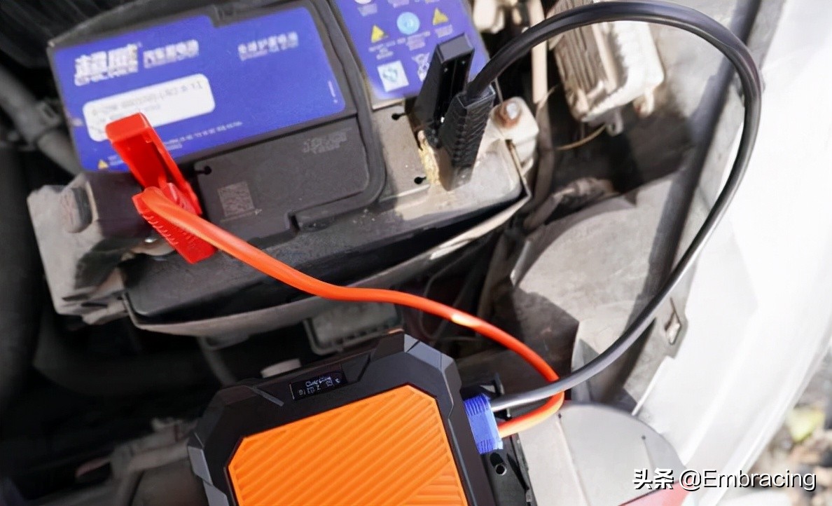 摩托车电瓶没电了怎么办视频教程,摩托车电瓶没电了怎么办启动不了