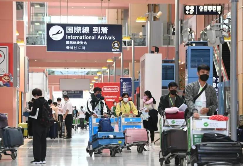 日本放开新冠防控后怎么样了,日本放开疫情管控后果怎样了