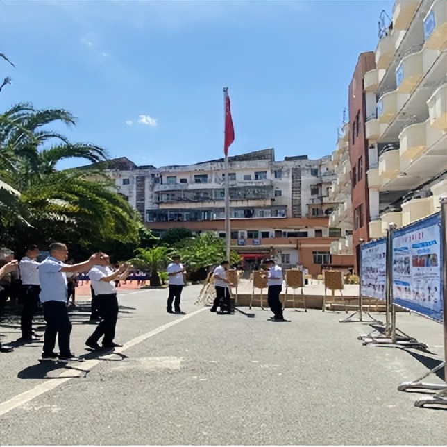 南康赤土民族小学,南康区赤土民族中心小学六年级