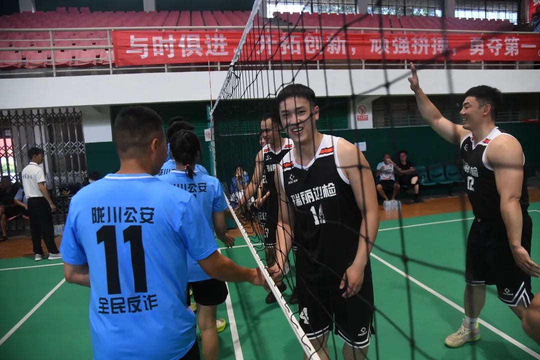 瑞丽边检国门,瑞丽口岸人员出入境通关流程指引