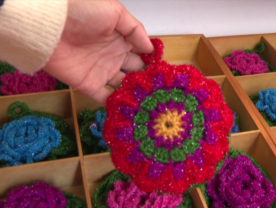 临朐柳山手工艺品,手工毛线钩织发财果树