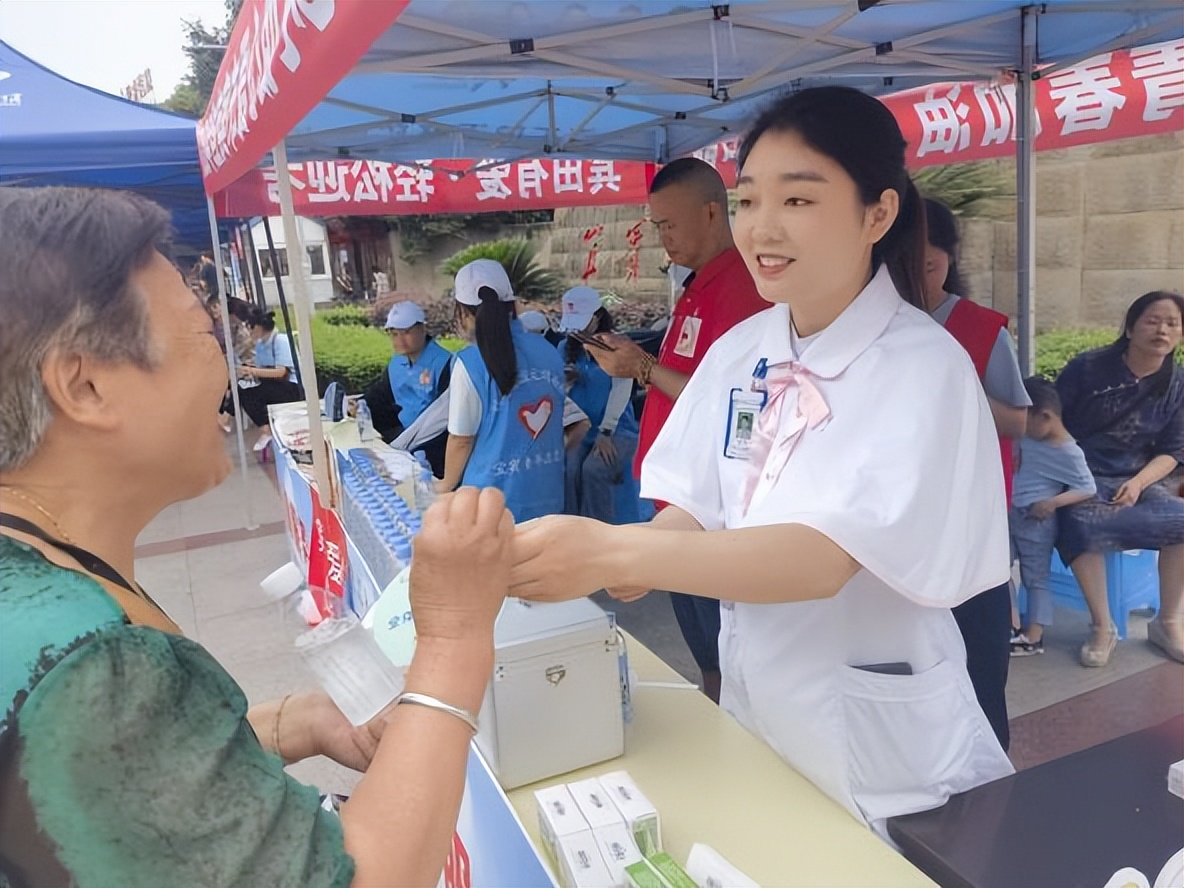 璺佃鍒濆績璺熷厷璧板媷鎷呬娇鍛藉缓鏂板姛,璺佃鍒濆績浣垮懡鍔╁姏鍋ュ悍涓浗