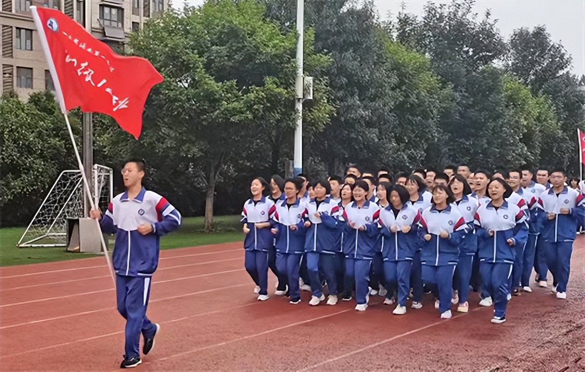 走出1省委书记，山东1中学再添举措经典启智赛事育人，决胜高考