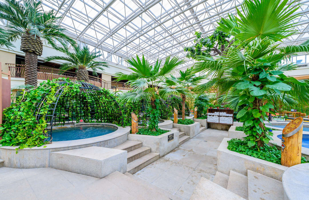 吃喝玩一体的天然温泉酒店,银河天然温泉洗浴和汗蒸