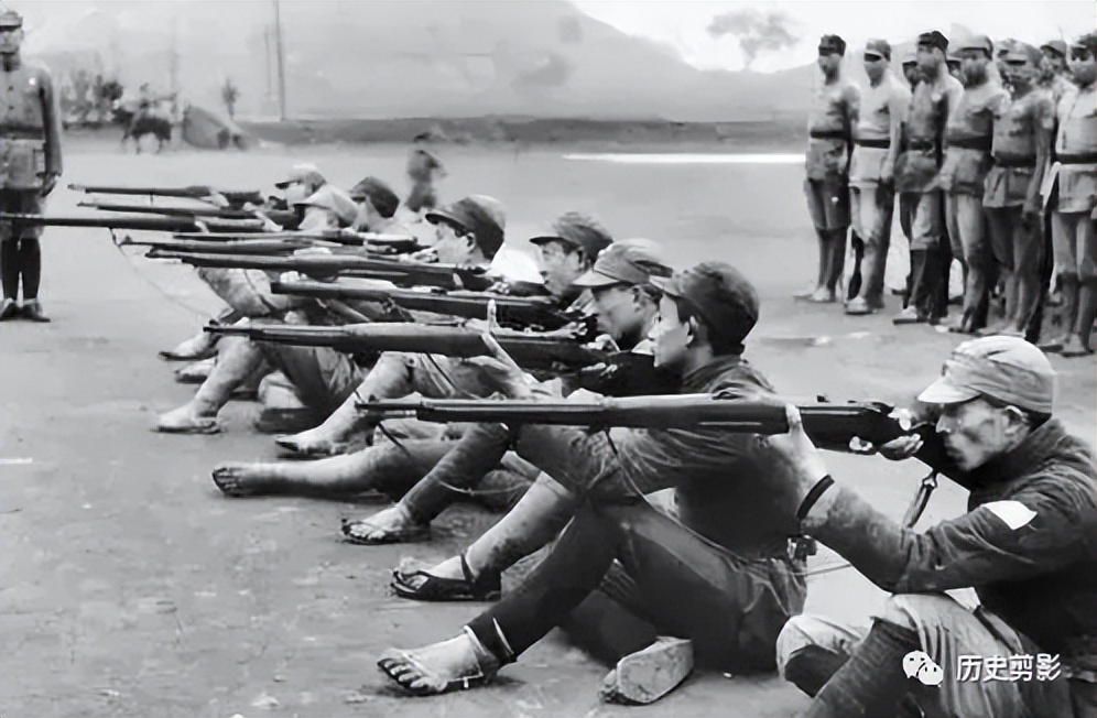 草鞋军团,抗战时期穿草鞋的军队