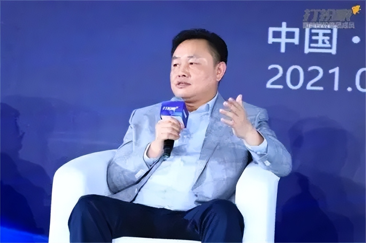 黄光裕:入狱11年,银行账户躺着225亿,出狱后过得如何