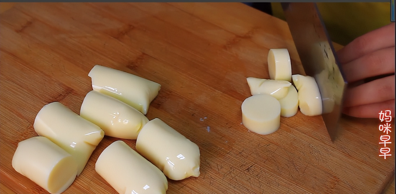 张文宏谈奥密克戎毒性,张文宏说奥密克戎感染后会咬人