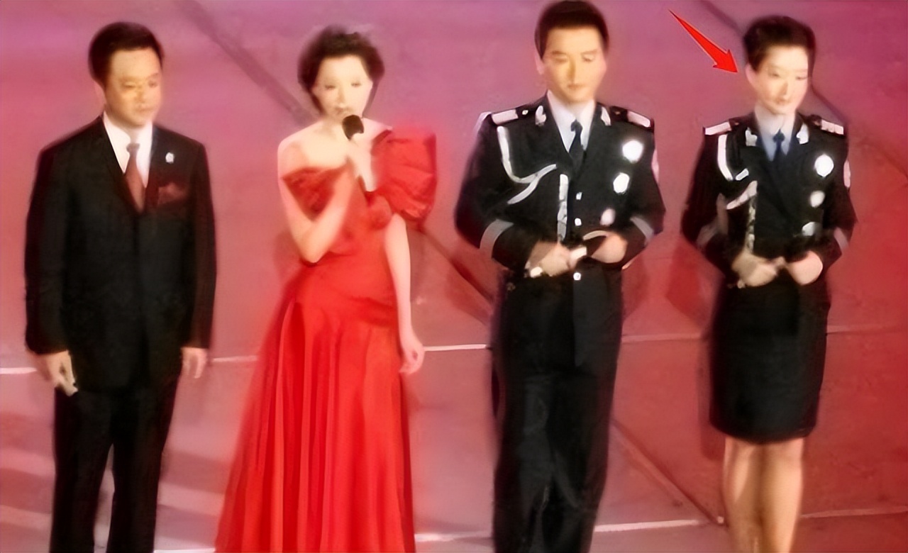 中国头号警花王菲,王菲头号警花生活照