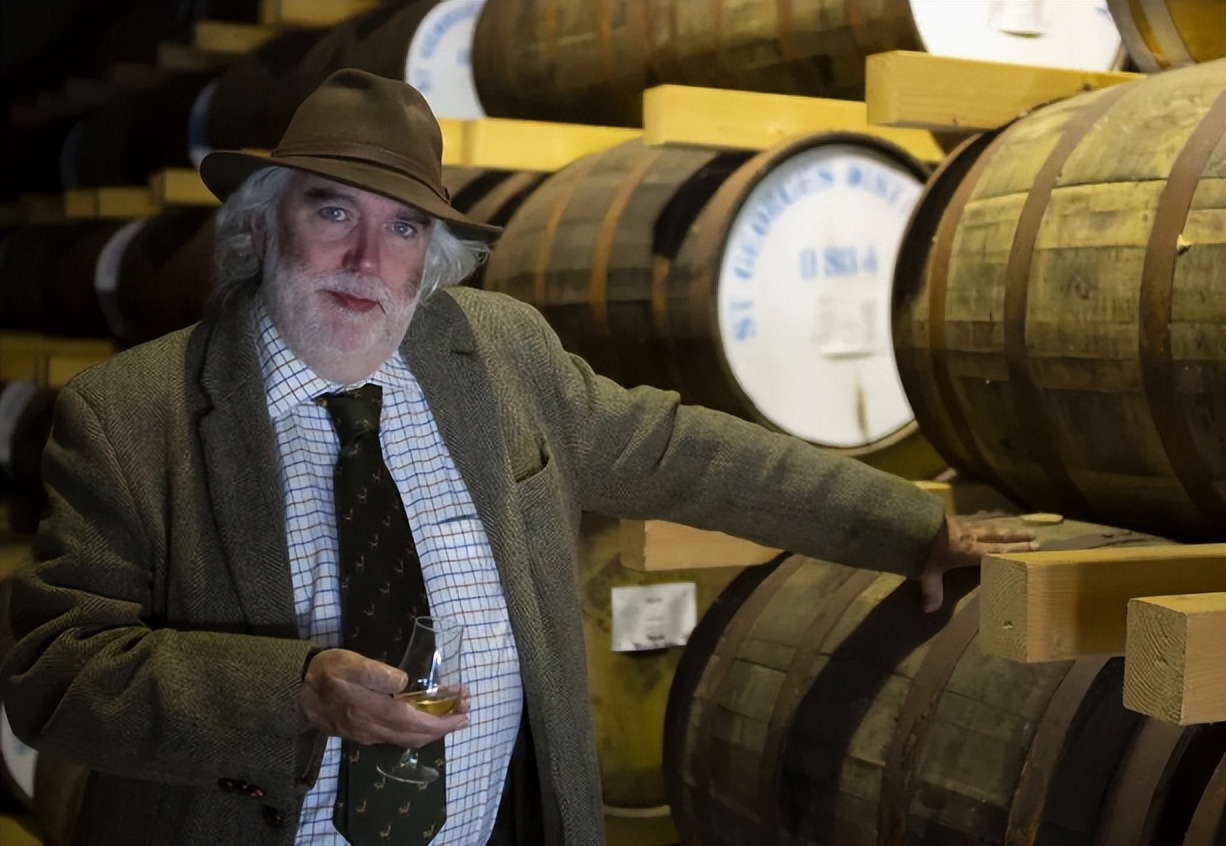 茅台和日本威士忌哪个好,茅台好喝还是同价位的威士忌好喝