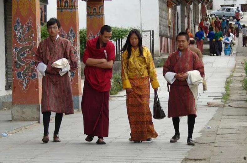 唯一一个禁烟成功的国家,唯一禁酒的国家
