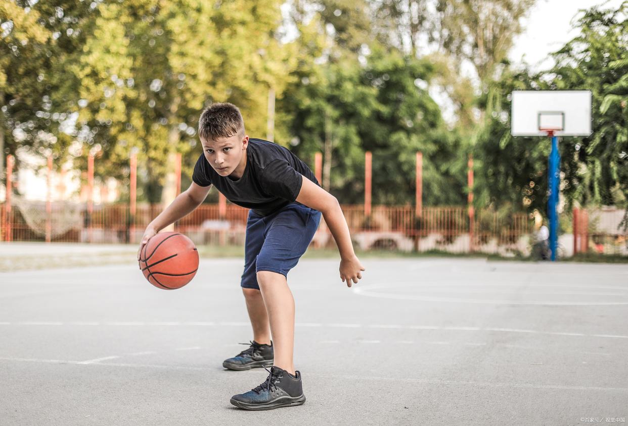 12岁男生快速长高的方法,12岁男生长喉结还能长高吗