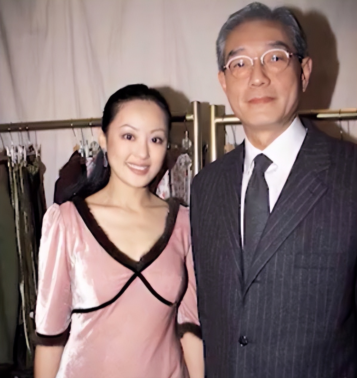 从富家千金到全家破产,从豪门千金到家破人亡