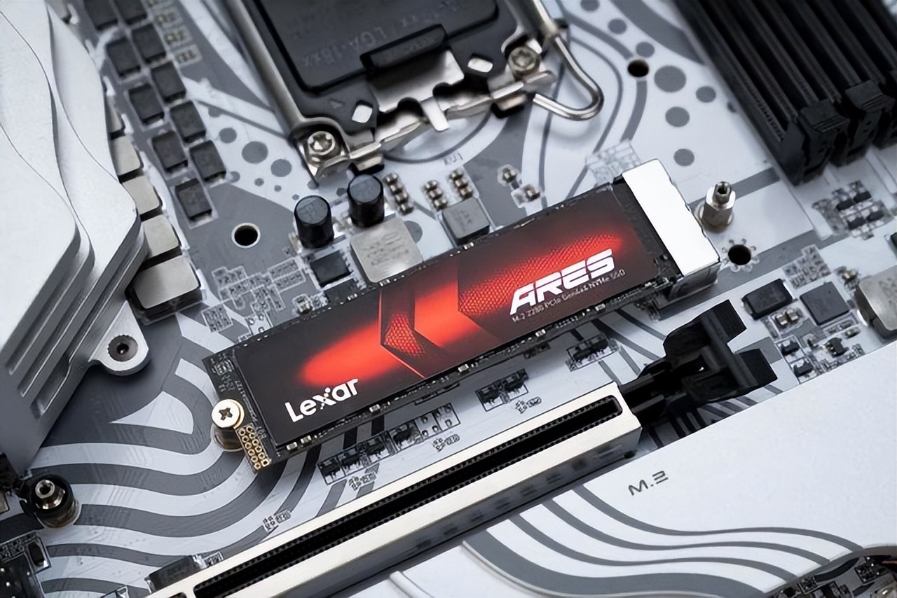 怎么挑选合适自己的固态硬盘,固态硬盘怎么挑选又好又便宜