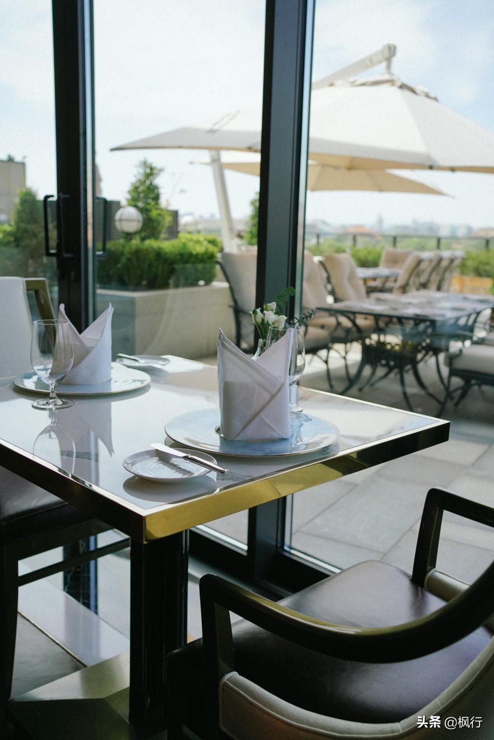 鏂囧崕涓滄柟閰掑簵娉曢,鏂囧崕涓滄柟閰掑簵鏃ュ紡椁愬巺