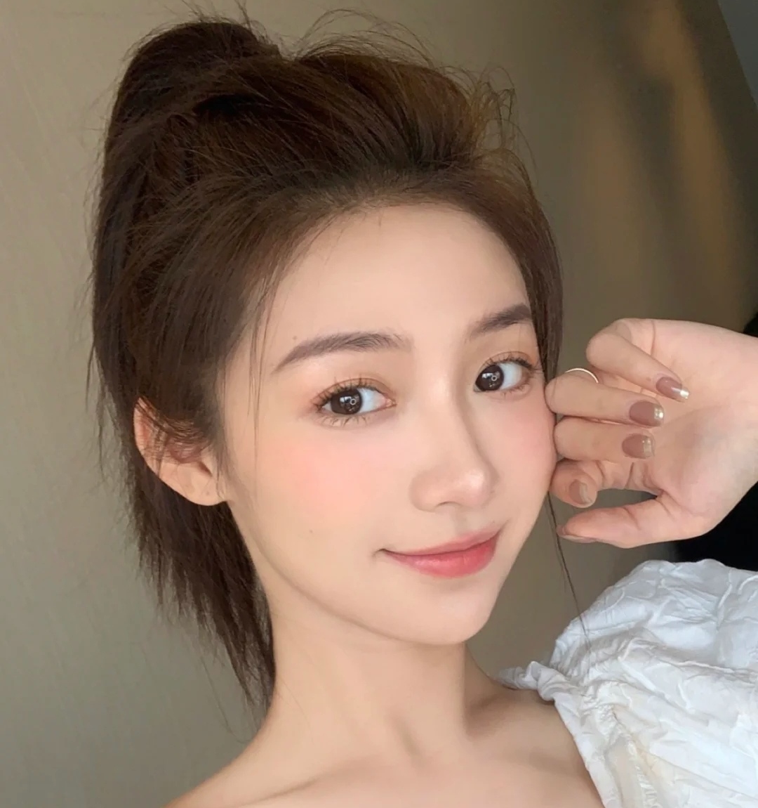 适合见家长口红,白皮适合什么颜色的口红ysl