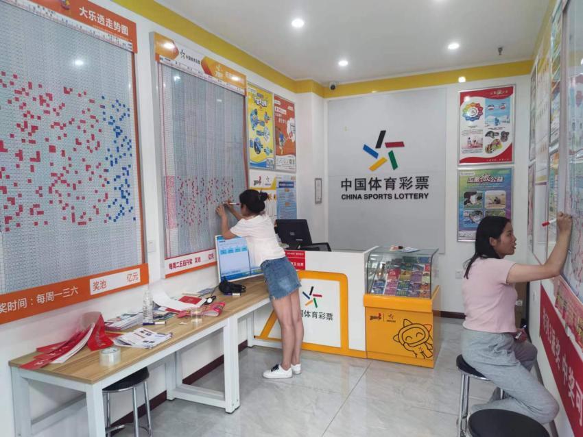 今日欧洲杯足球彩票实单推荐,烽烟再起年度两大赛事在拉开帷幕