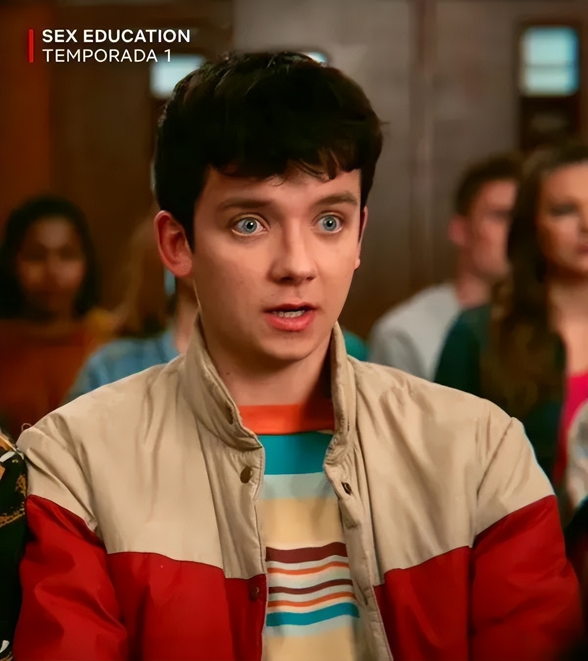 他出演《性教育》四年，颜值悄悄变残，网友叹一胖毁所有