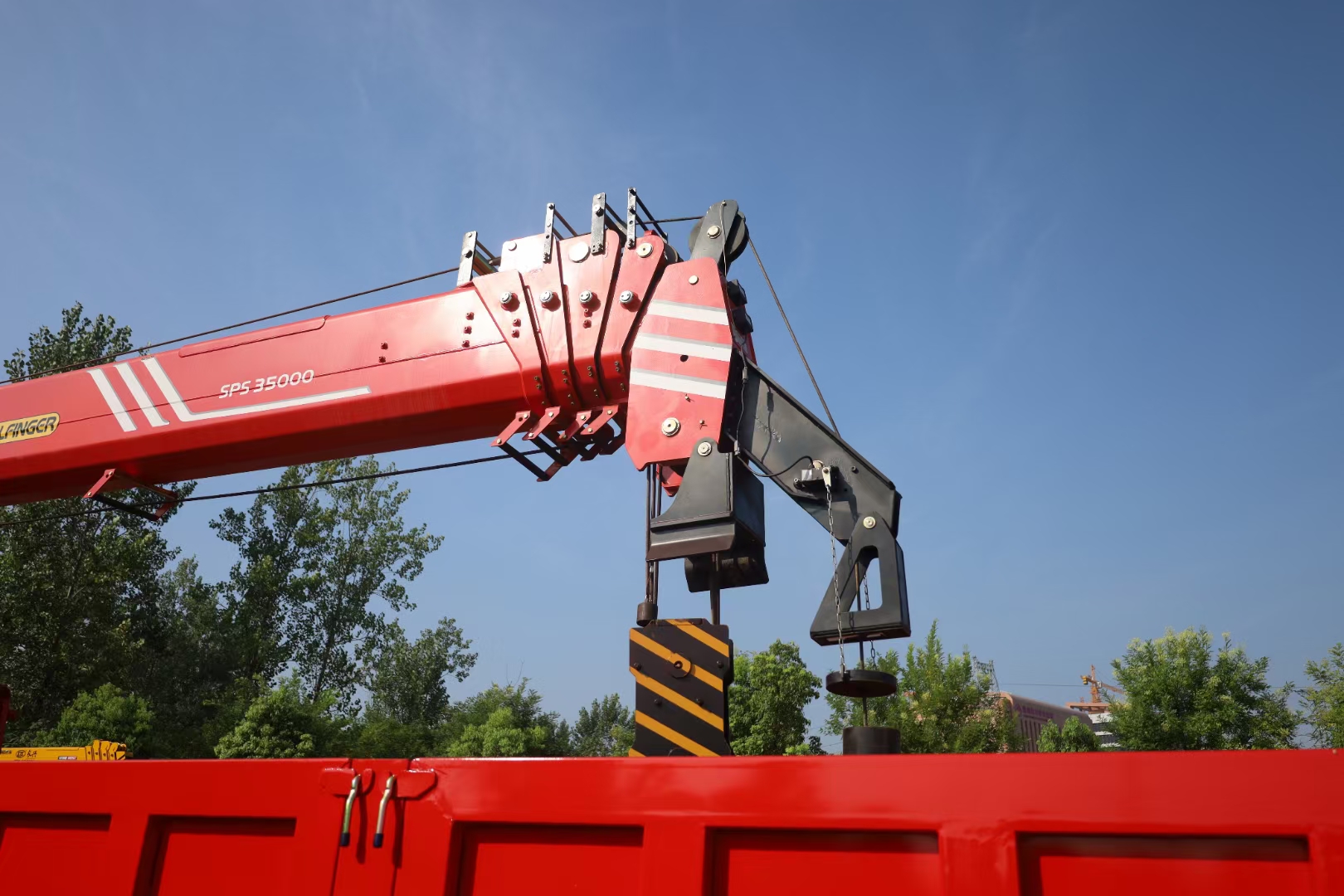 中联12吨随车吊新车价格一览表,三一十五吨随车吊价格