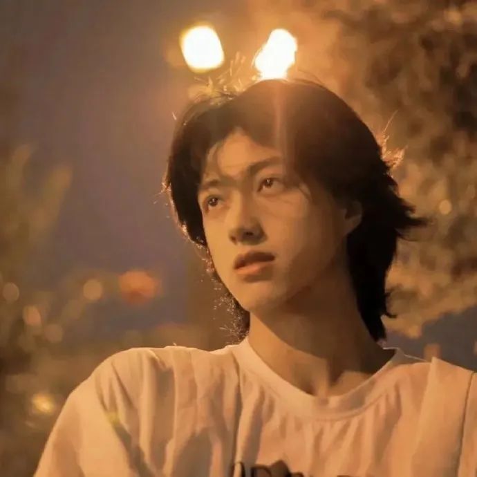 头像：日常简单好看的微信头像QQ