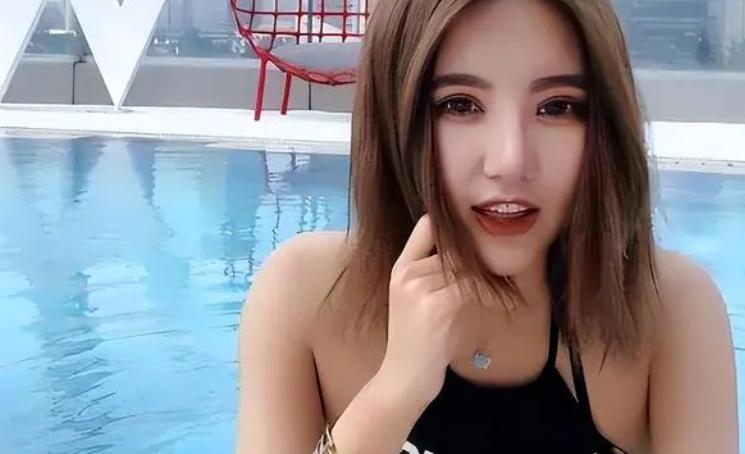 翼装飞行三人魂断天门山,天门山极限运动翼装飞行