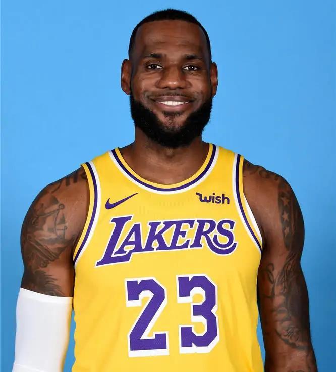 十大球星第十位奥尼尔,nba前五中锋奥尼尔