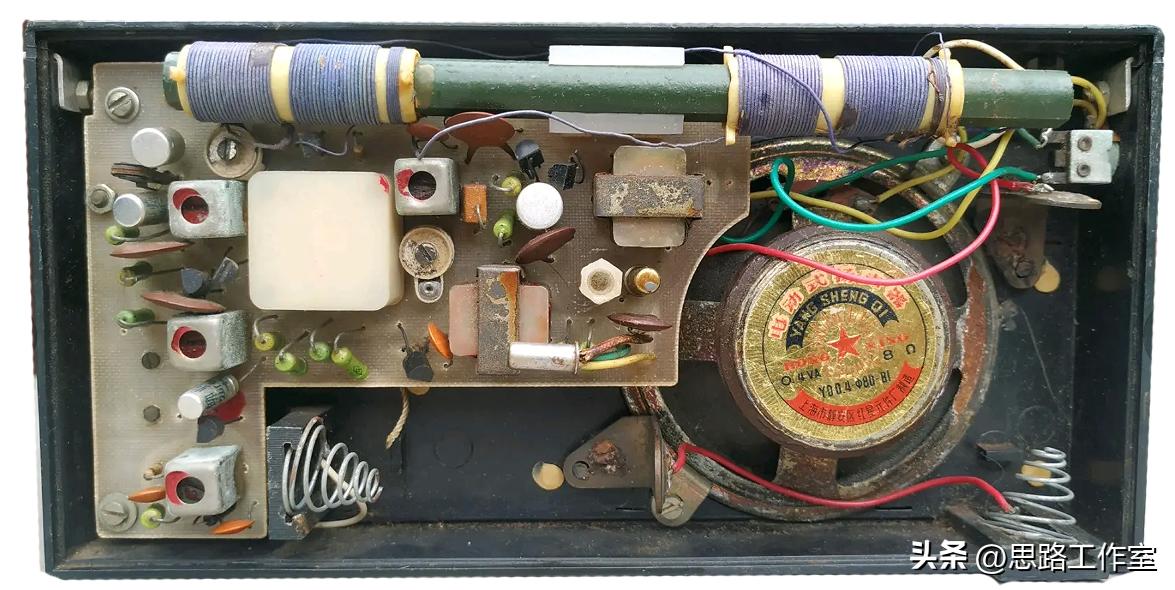 国产古董级晶体管收音机（七十七）山花牌收音机