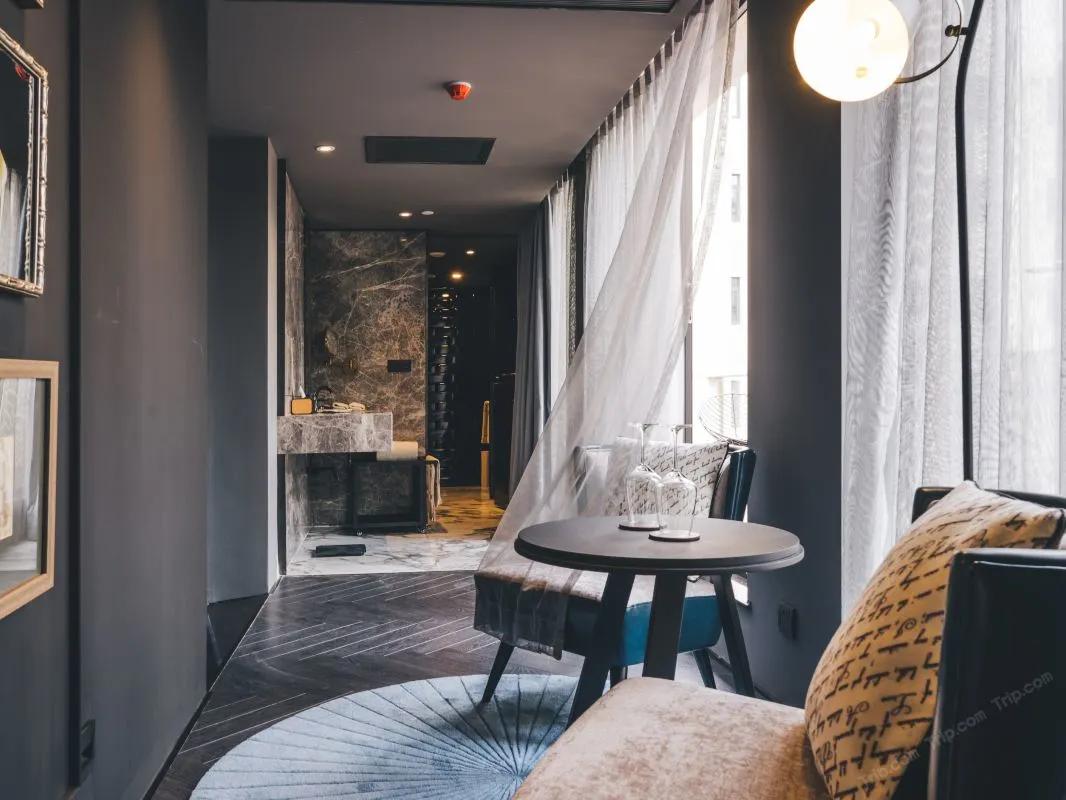 魔都“戏精”酒店，睡进莎士比亚的笔下看沉浸式神剧SleepNoMore